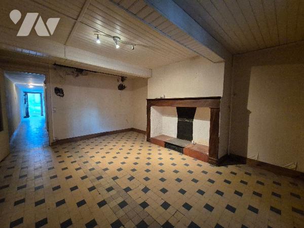 COLOGNE (32430) Maison de village d'environ 130m² avec jardin.