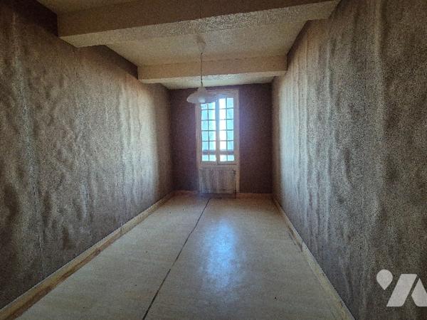 COLOGNE (32430) Maison de village d'environ 130m² avec jardin.