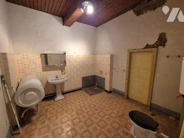 COLOGNE (32430) Maison de village d'environ 130m² avec jardin.