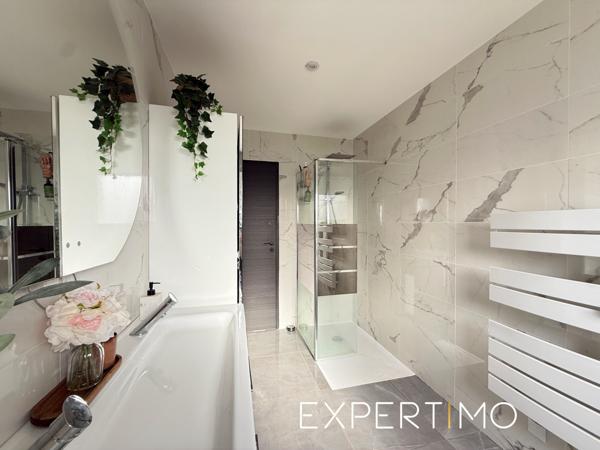 Malintrat (63510) MAISON PLAIN-PIED RÉCENTE 101 M2 3 CHAMBRES GARAGE MALINTRAT