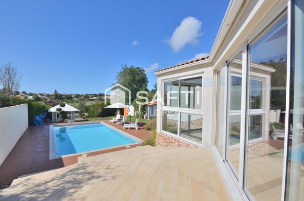 Maison d’architecte vue unique sur les marais du  Veillon