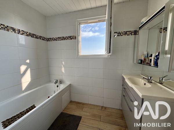 Maison à vendre 10 pièces 260 m² Voulmentin