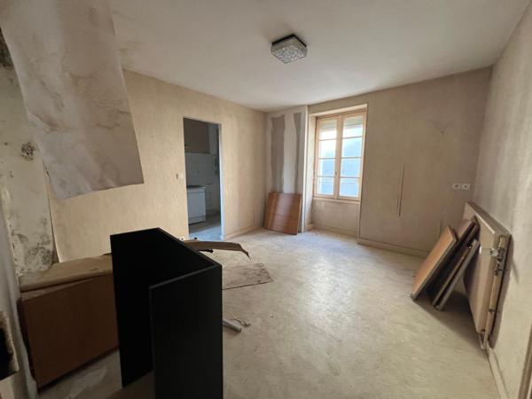 Immeuble à CHOLET, 49300 - 207m²