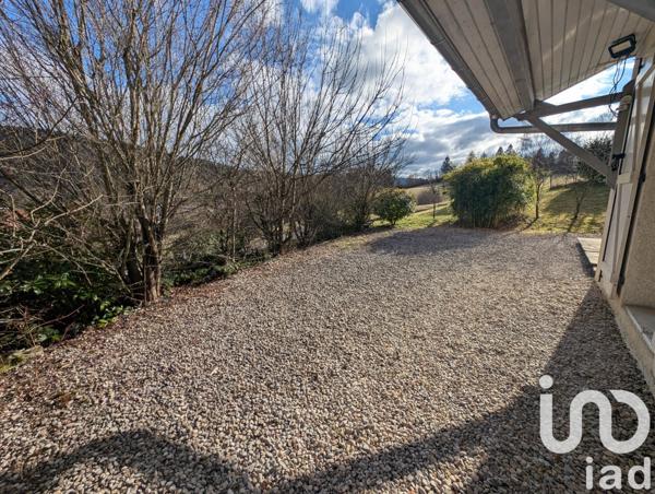 Maison traditionnelle 5 pièces de 184 m² à Martignat (01100)