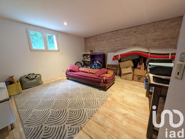 Maison traditionnelle 5 pièces de 184 m² à Martignat (01100)