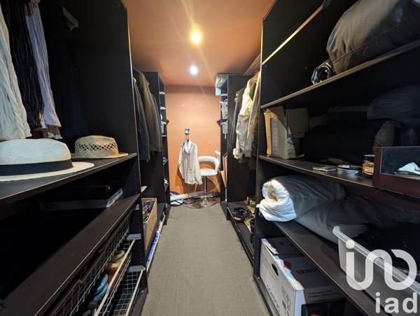 Maison traditionnelle 5 pièces de 184 m² à Martignat (01100)