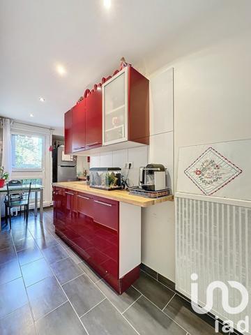 Appartement 3 pièces de 68 m² à Nanterre (92000)