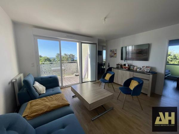 GUIPAVAS - APPARTEMENT T3 DE 58 M² - VUE MER - BALCON - PARKING ET ASCENSEUR
