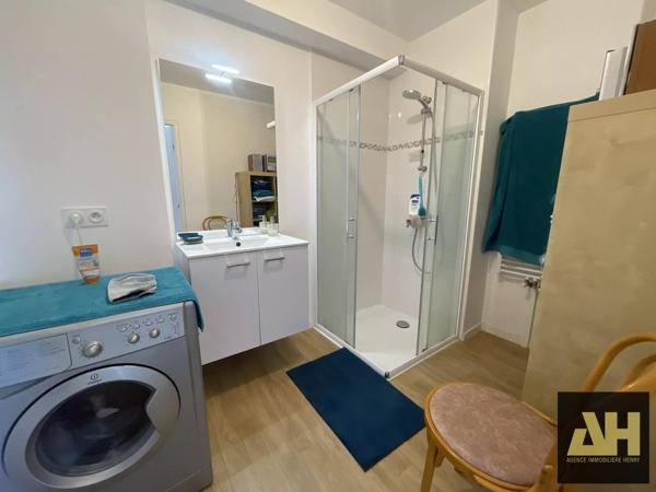 GUIPAVAS - APPARTEMENT T3 DE 58 M² - VUE MER - BALCON - PARKING ET ASCENSEUR