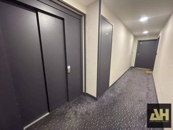 GUIPAVAS - APPARTEMENT T3 DE 58 M² - VUE MER - BALCON - PARKING ET ASCENSEUR