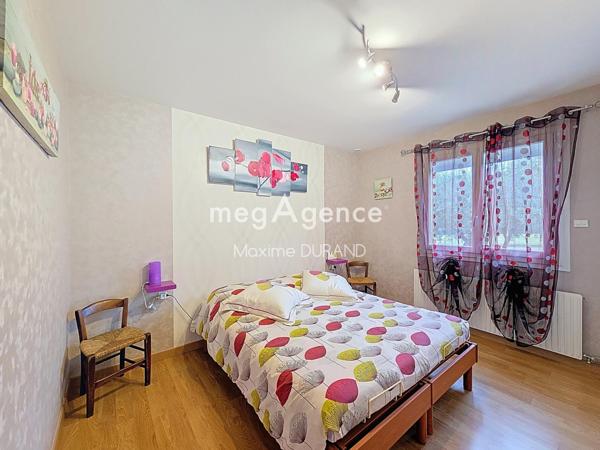 Maison à LA ROMAGNE, 49740 - 6 pièces 130m²