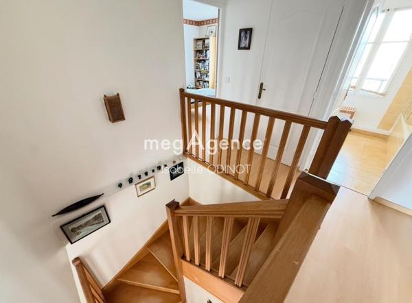 Maison à THOIRY, 78770 - 5 pièces 132m²