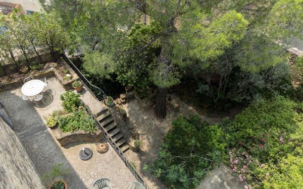 Maison à vendre    9 pièces • 285 m2 Sérignan-du-Comtat