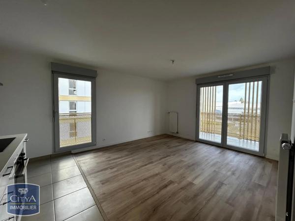 Appartement à louer 4 pièces 80.88m² Reims (51100)