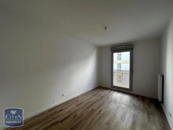 Appartement à louer 4 pièces 80.88m² Reims (51100)