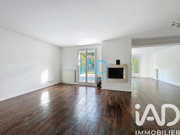 Location maison 5 pièces 111 m² Saint-Pierre-du-Perray