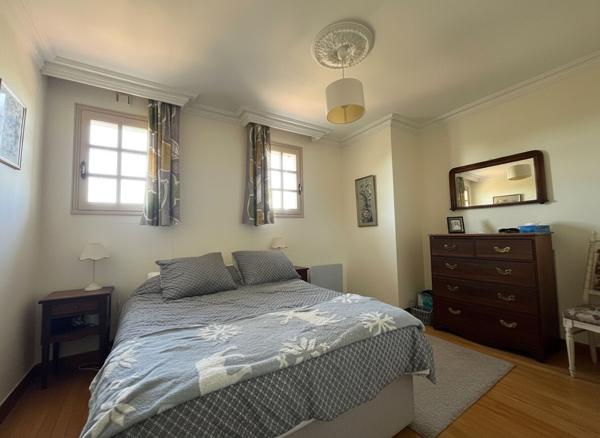 Grande maison de 182m² avec 4 chambres, piscine et sous-sol complet à proximité de St-Sulpice !