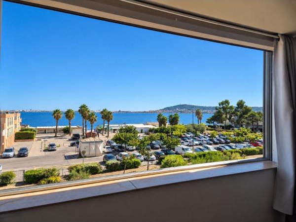Appartement Balaruc Les Bains 4 pièce(s) 74 m2 - Vue Etang