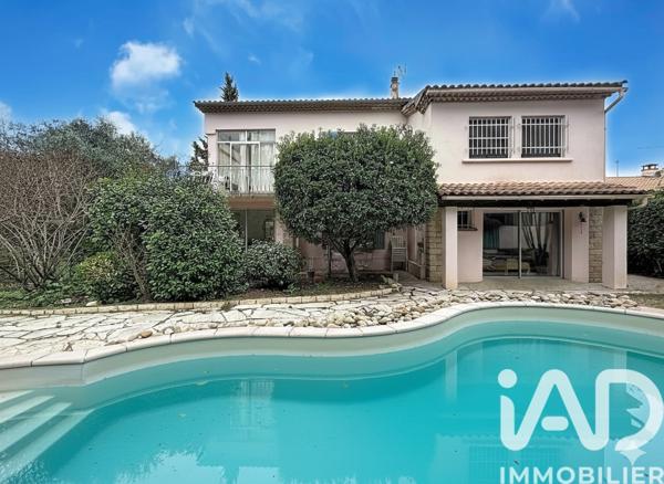 Maison à vendre 8 pièces 197 m² Rognonas