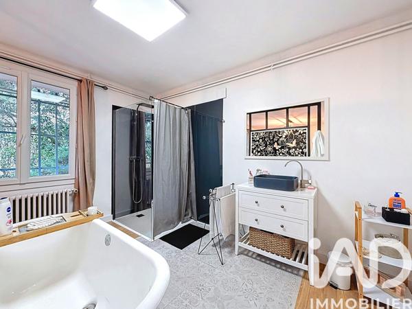 Maison à vendre 8 pièces 197 m² Rognonas