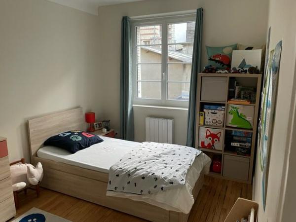 LISIEUX, centre-ville F3 de 63,77 m² au 1er étage avec balcon , Lisieux