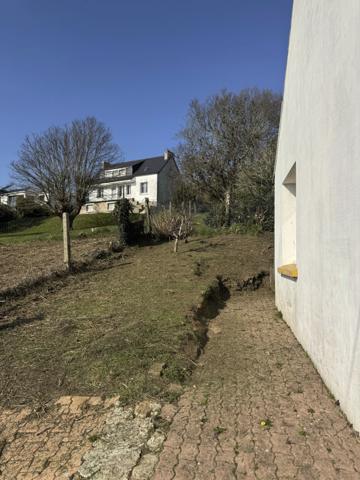 Charmante Maison de Bourg avec Vue sur la Baie de Douarnenez