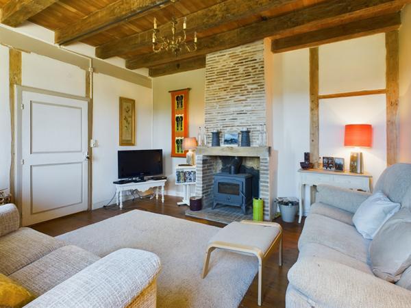 Lauzerte (82110) LAUZERTE Maison en pierre avec 4 chambres, piscine et jardins, petit dependance