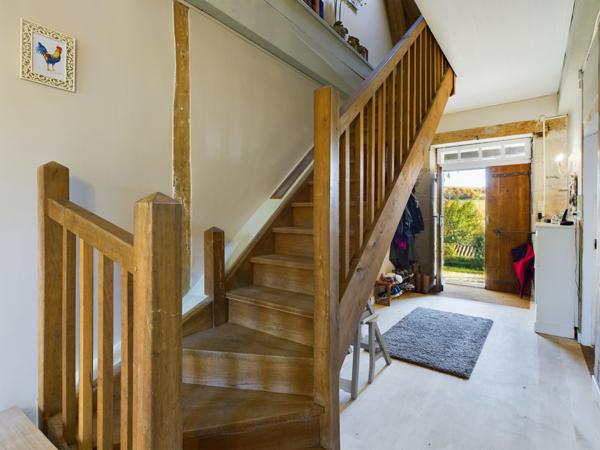 Lauzerte (82110) LAUZERTE Maison en pierre avec 4 chambres, piscine et jardins, petit dependance