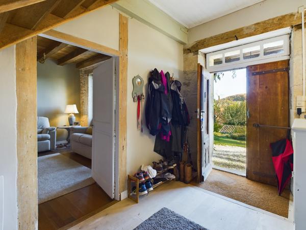 Lauzerte (82110) LAUZERTE Maison en pierre avec 4 chambres, piscine et jardins, petit dependance