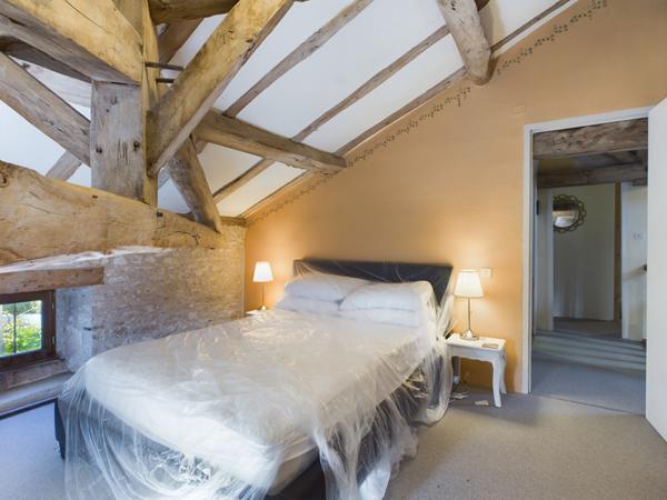 Lauzerte (82110) LAUZERTE Maison en pierre avec 4 chambres, piscine et jardins, petit dependance