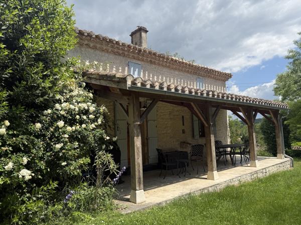 Lauzerte (82110) LAUZERTE Maison en pierre avec 4 chambres, piscine et jardins, petit dependance