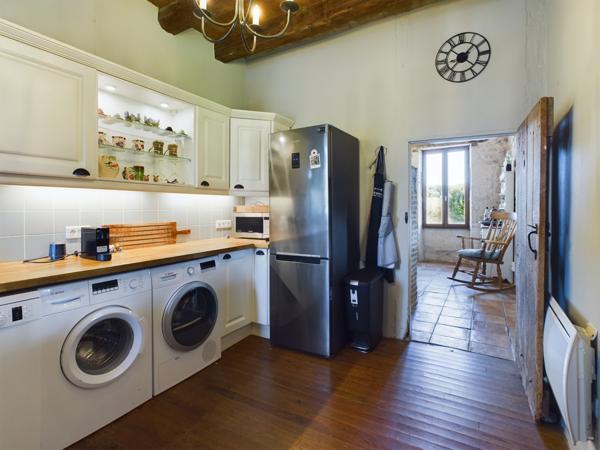 Lauzerte (82110) LAUZERTE Maison en pierre avec 4 chambres, piscine et jardins, petit dependance