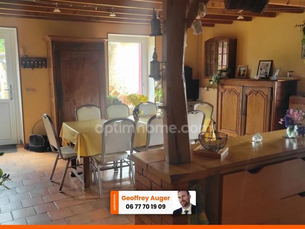 Maison avec terrasse panoramique, piscine sous dôme et grand terrain clos – secteur calme proche de Thouars