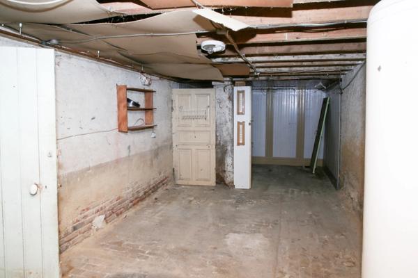 A proximité de la Belgique et du Luxembourg MAISON DE VILLAGE DE 79 m² À RÉNOVER – BEAU POTENTIEL !