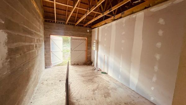 PAVILLON DE PLAIN-PIED 3 CHAMBRES DOUBLE SEJOUR ET JARDIN LA CHARITE SUR LOIRE (58) proche NEVERS