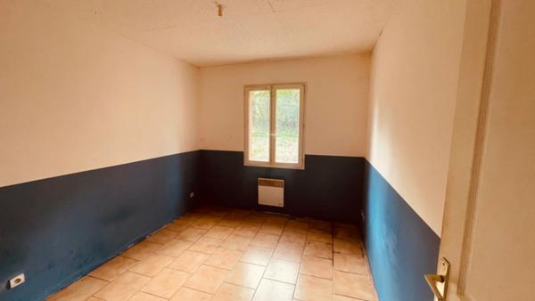PAVILLON DE PLAIN-PIED 3 CHAMBRES DOUBLE SEJOUR ET JARDIN LA CHARITE SUR LOIRE (58) proche NEVERS