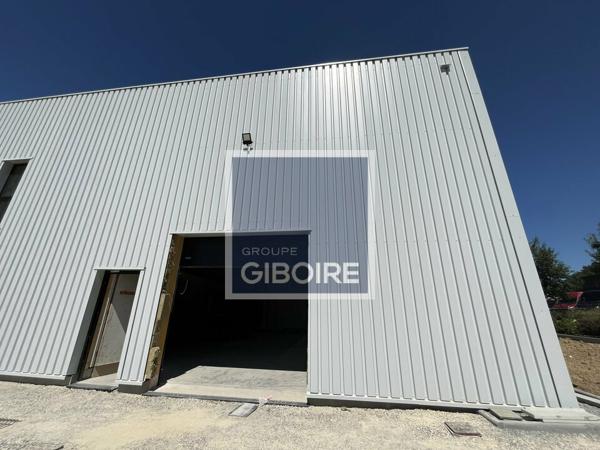 Local d'activites 230 m² à louer GUICHEN (réf : 35.6773)