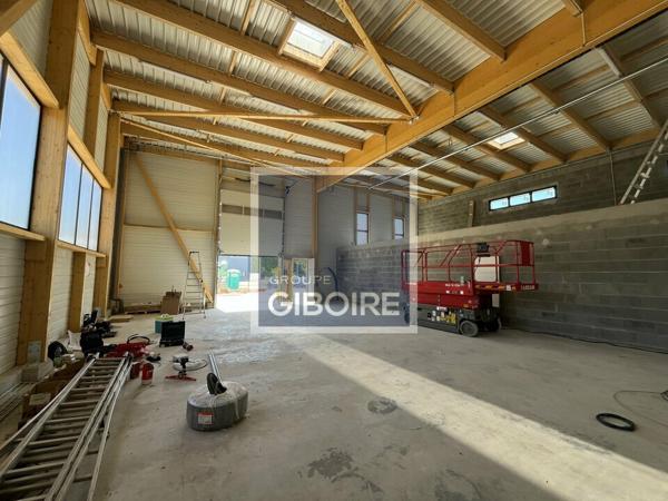 Local d'activites 230 m² à louer GUICHEN (réf : 35.6773)