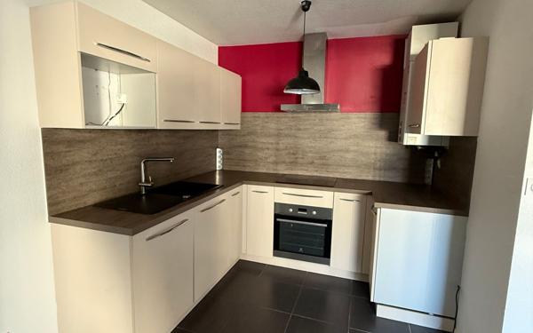 Appartement à vendre    2 pièces • 49,81 m2 Mont-de-Marsan