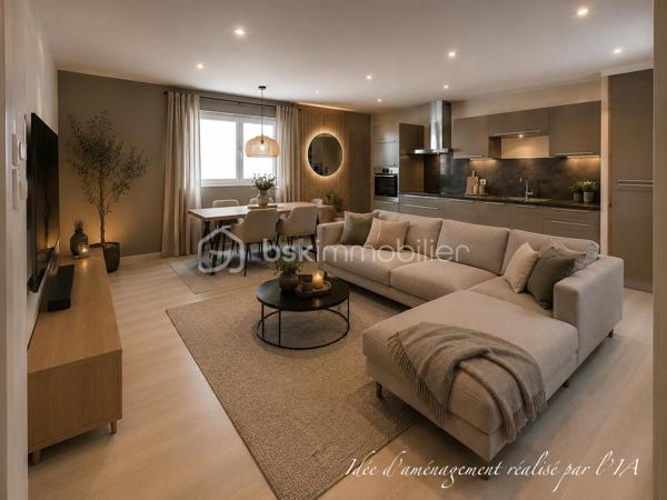 SÈTE — Laissez-vous séduire par ce charmant appartement situé au 2ᵉ et dernier étage d'une petite copropriété de 5 propriétaires.

D'une superficie d'environ 66 m², cet appartement en parfait état est très calme.
L'espace de vie, cœur de cet appartement, se compose d'un séjour avec cuisine aménagée et équipée.
L'espace nuit propose une chambre avec placard, une 2ᵈᵉ chambre avec dressing, ainsi qu'une salle d'eau avec douche à l'italienne, simple vasque et WC.

Parfaitement entretenu, l'appartement est équipé de double vitrage PVC et est parfaitement situé en plein de centre ville. 

Faibles charges de copropriété : 300 euros à l'année.

Le bien est situé au 38r ue maurice clavel.

Ne tardez pas, une visite s'impose !

----