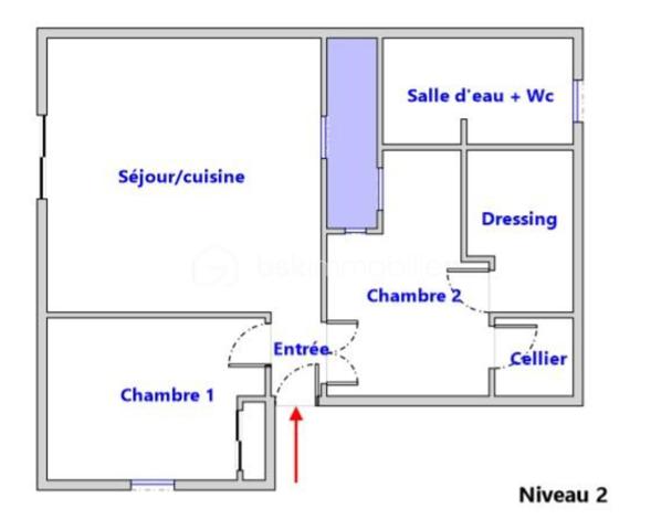 SÈTE — Laissez-vous séduire par ce charmant appartement situé au 2ᵉ et dernier étage d'une petite copropriété de 5 propriétaires.

D'une superficie d'environ 66 m², cet appartement en parfait état est très calme.
L'espace de vie, cœur de cet appartement, se compose d'un séjour avec cuisine aménagée et équipée.
L'espace nuit propose une chambre avec placard, une 2ᵈᵉ chambre avec dressing, ainsi qu'une salle d'eau avec douche à l'italienne, simple vasque et WC.

Parfaitement entretenu, l'appartement est équipé de double vitrage PVC et est parfaitement situé en plein de centre ville. 

Faibles charges de copropriété : 300 euros à l'année.

Le bien est situé au 38r ue maurice clavel.

Ne tardez pas, une visite s'impose !

----
