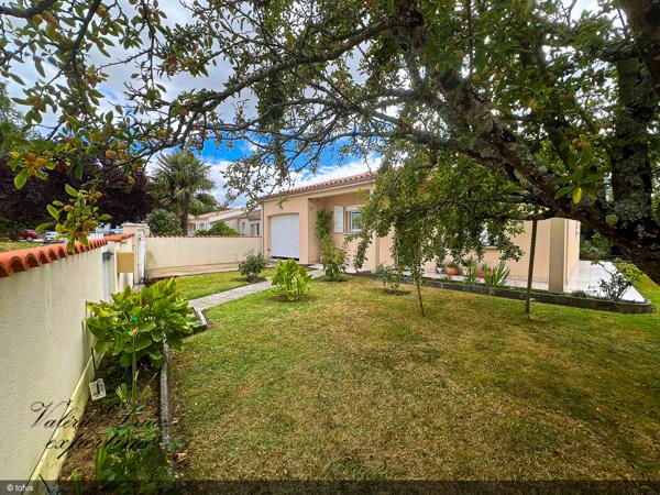 Étaules (17750) Maison de plain-pied avec garage