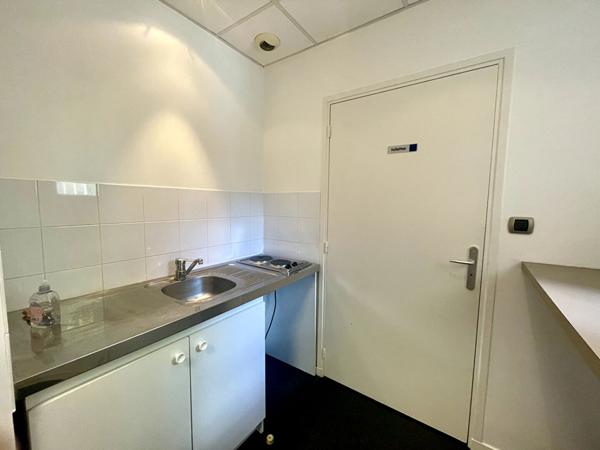 Local commercial Place Gaillard