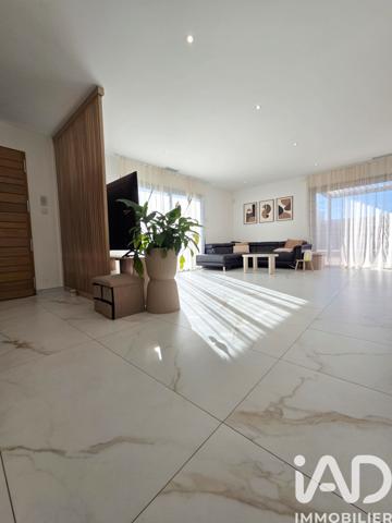 Maison à vendre 6 pièces 145 m² Pollestres