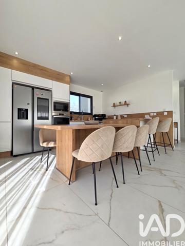 Maison à vendre 6 pièces 145 m² Pollestres