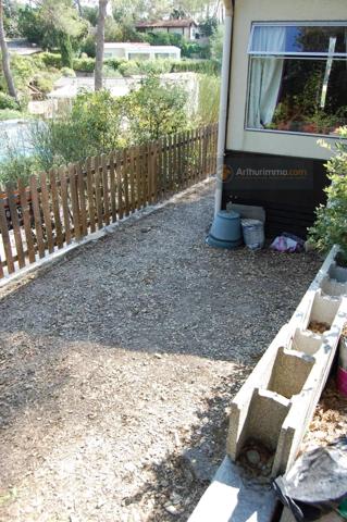 Vente                                                      Terrain
                        
                                         200 m2                     à Fréjus