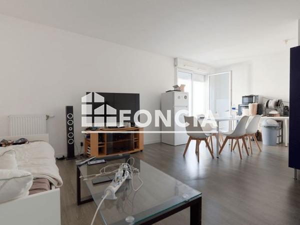 À vendre Studio 32.84 m² - Corbeil-essonnes 91100