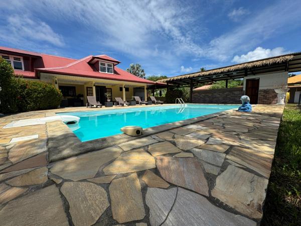 Splendide maison T8 à Remire-Montjoly – Quartier Montravel