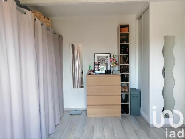 Maison 6 pièces de 150 m² à Entraigues-sur-la-Sorgue (84320)