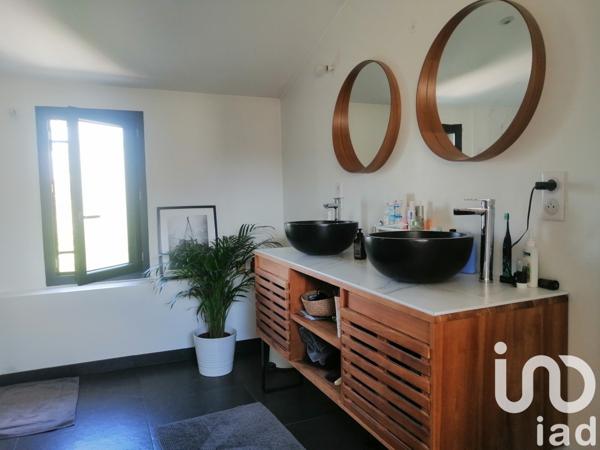 Maison 6 pièces de 150 m² à Entraigues-sur-la-Sorgue (84320)